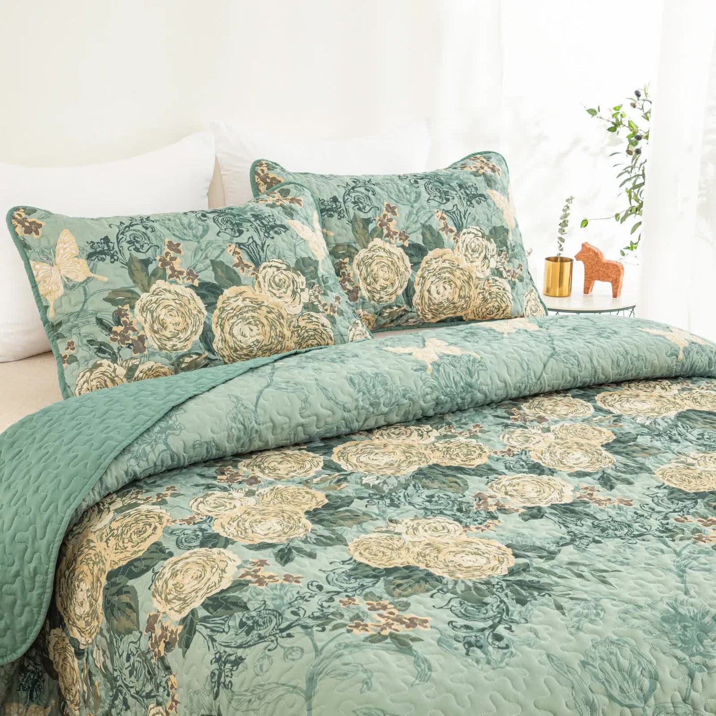 Meadow Butterfly Green Quilted Bedspread Set with Floral Details and Pillowcases - Image 4