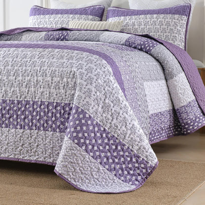 Bohemian Purple and White Quilted Bedspread or Coverlet Set and matching pillowcases - Image 3