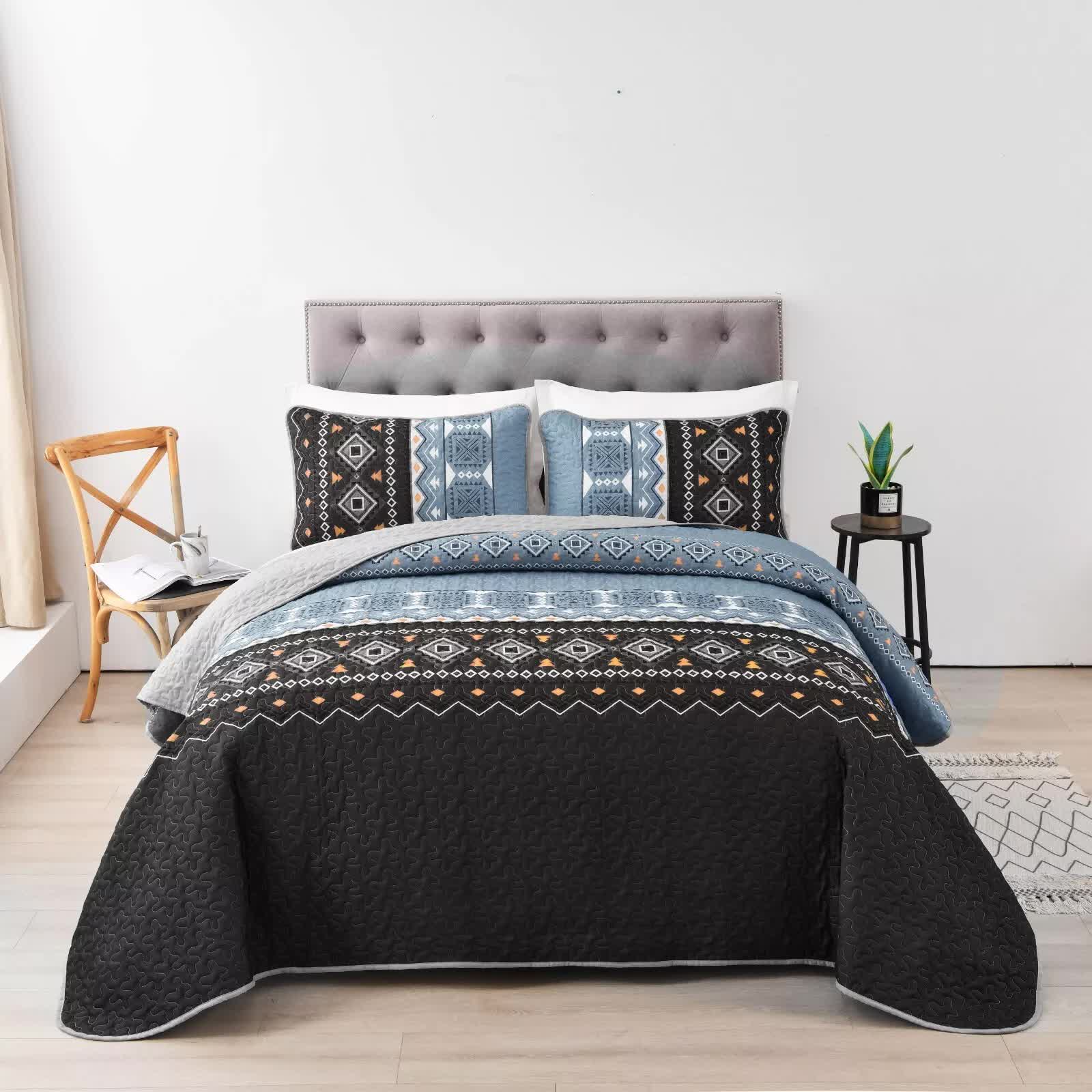 Ambient bloom sky black hour Comforter Set – Aesthetic 3-Piece Bedroom Mood - Image 7