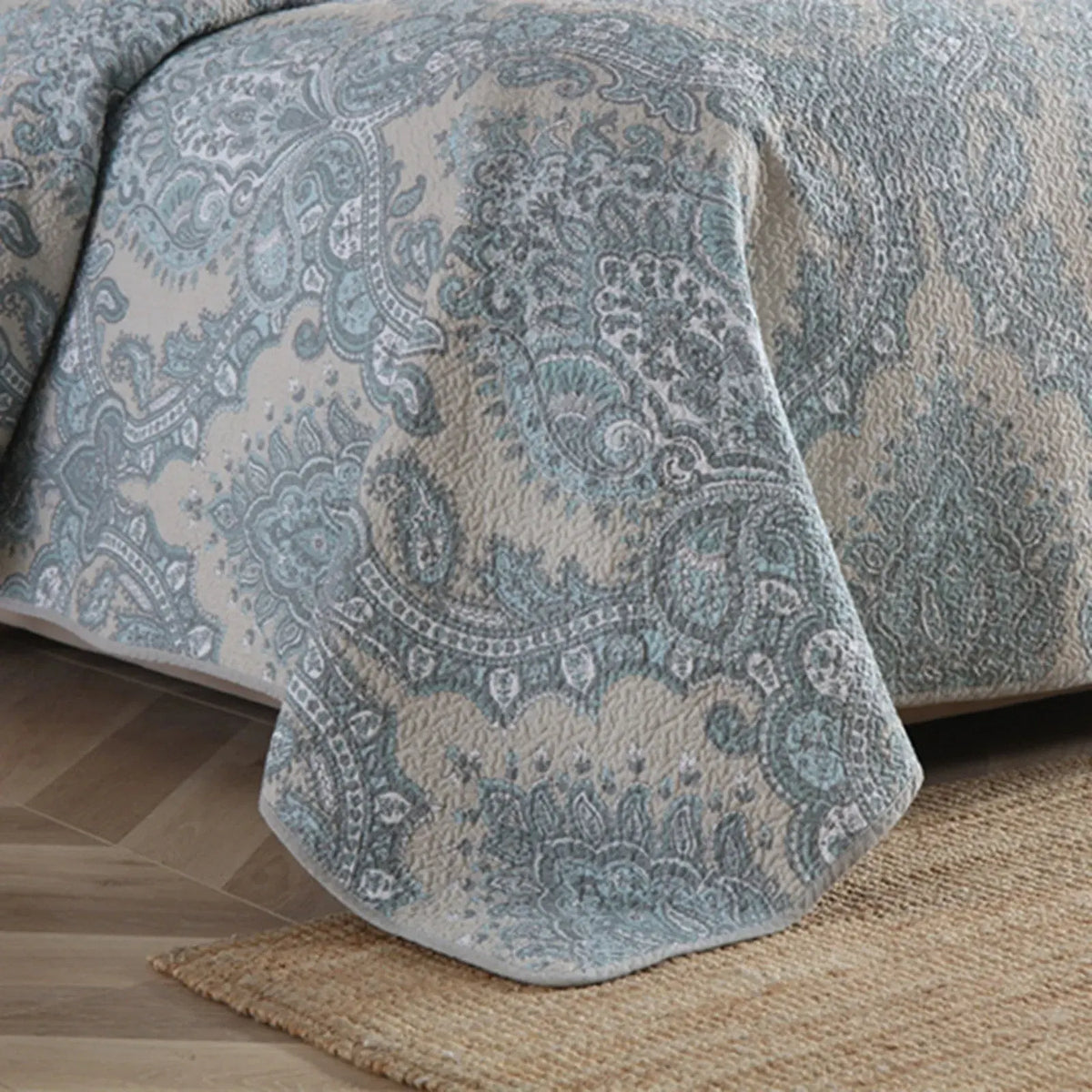 100% Cotton Blue Silver Damask Bloom Coverlet Bedspread Set - Image 5