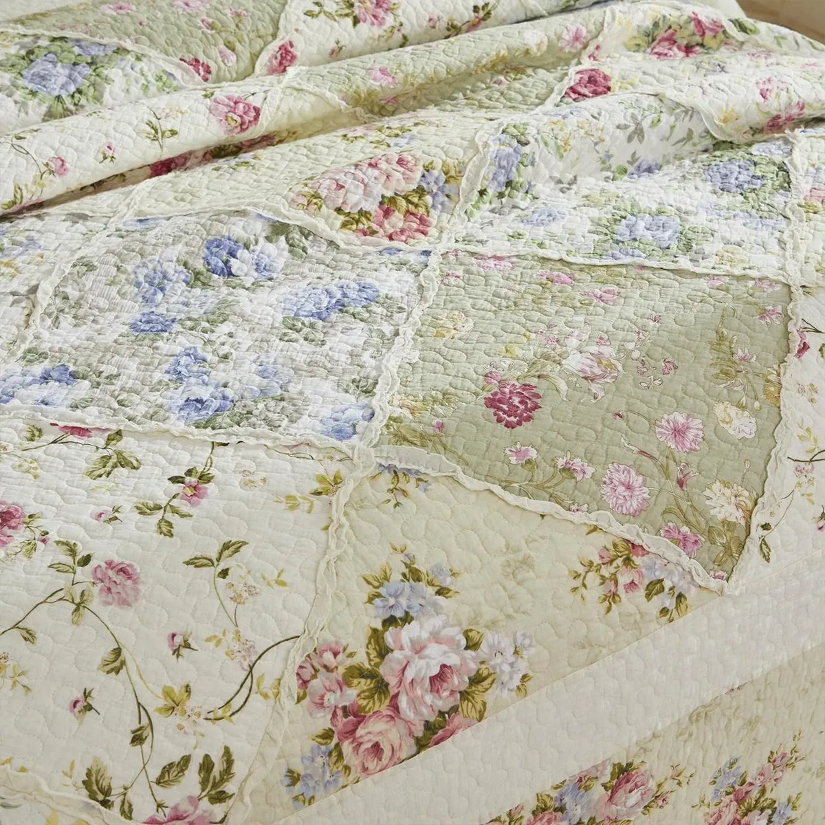 100% Cotton Ivory Cottage Rose Coverlet Bedspread Set - Image 4