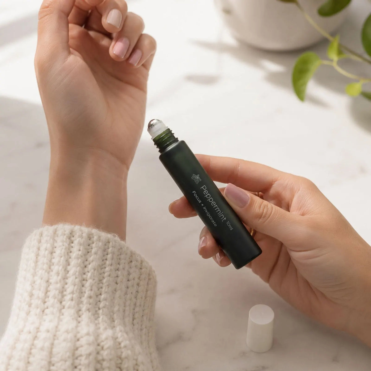 Peppermint Essential Oil Roller — Cooling Relief for Focus, Head Tension & Mental Clarity - Image 2