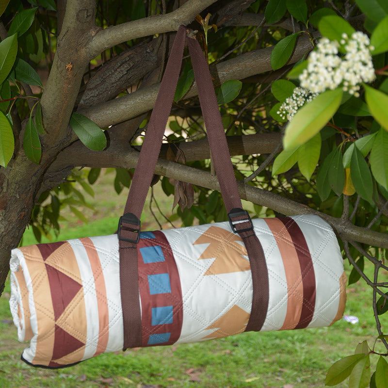 Portable Traditional Pattern Picnic Mat - Lightweight , 200x200cm, with Storage Bag - Image 2