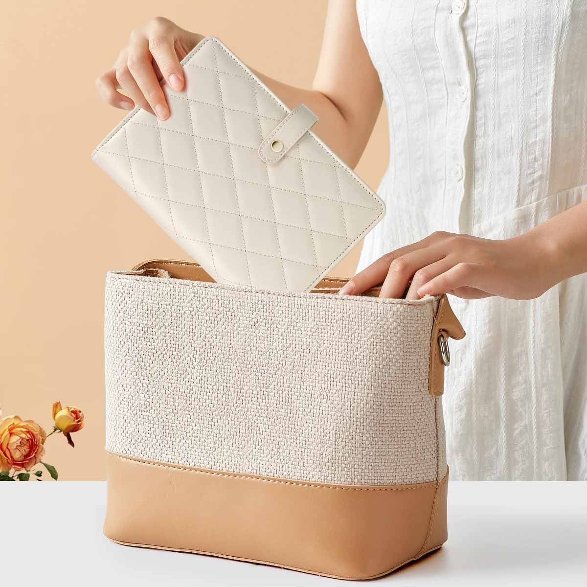 White Elegant Quilted Travel Jewelry Organizer Binder - Portable Loose-Leaf Storage Book with Clear Zipper Pockets for Earrings, Necklaces, Rings - Image 6