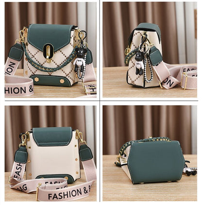 Green Stylish Korean Minimalist Crossbody Bag - Elegant Small Square Shoulder Bag with Phone Pocket - Image 5