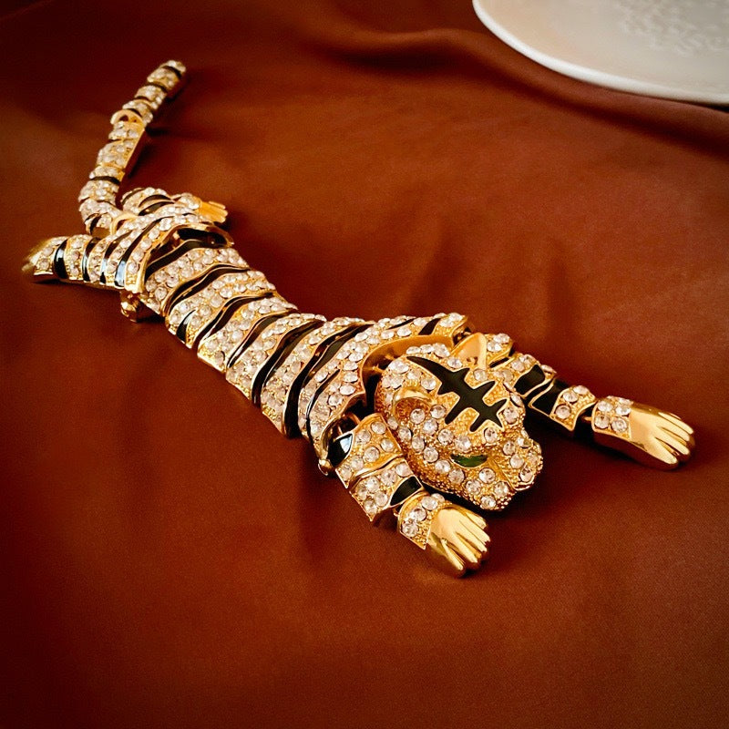 Luxury Vintage Large Tiger Brooch - 10-Inch Pouncing Wild Cat Pin with Sparkling Crystal Rhinestones and Gold-Tone Finish - Statement Animal Jewelry for Coats and Suits - Image 2