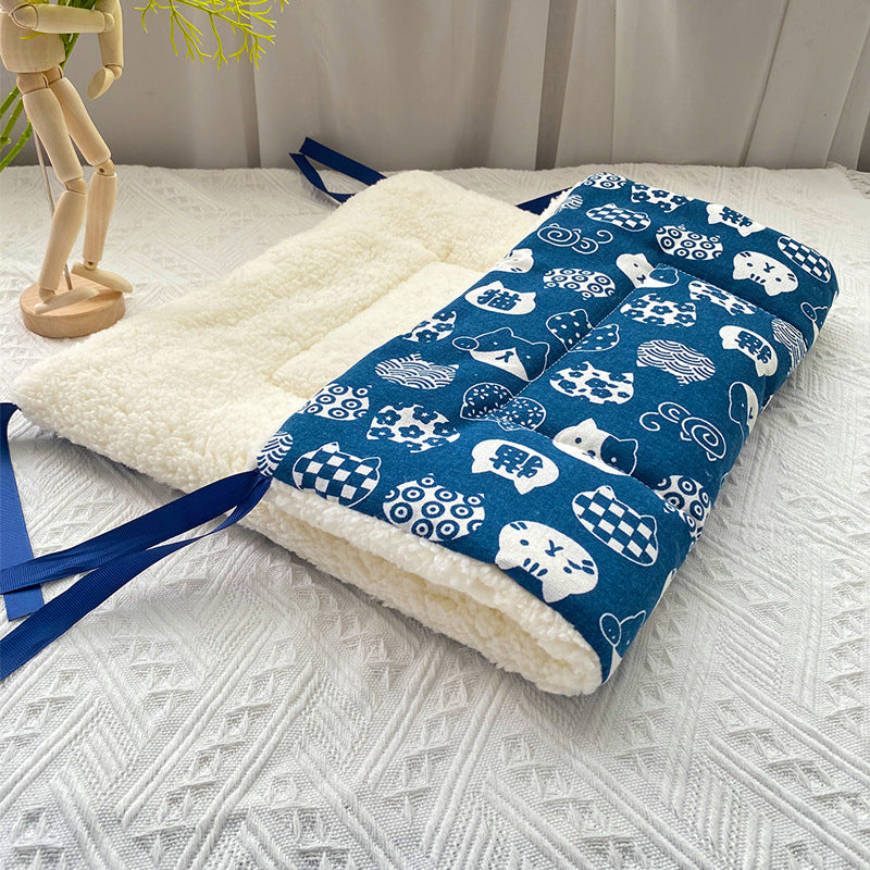 Cat Cage Platform Mat - white cat pattern on Blue background (40x60cm) - Image 3