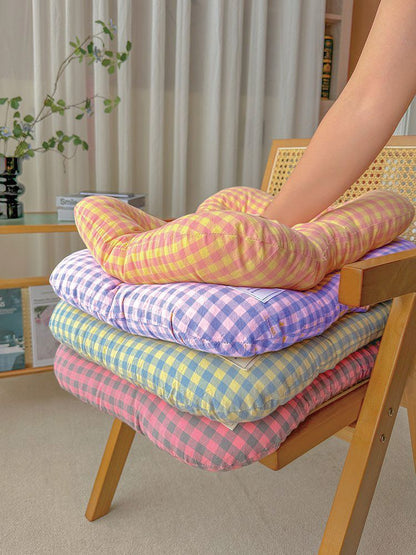 S Yellow-purple All-Season Pet Bed - Soft Washable Dog & Cat Mat with Comfortable Cushion - Warm Winter Padding for Small to Large Pets - Image 3