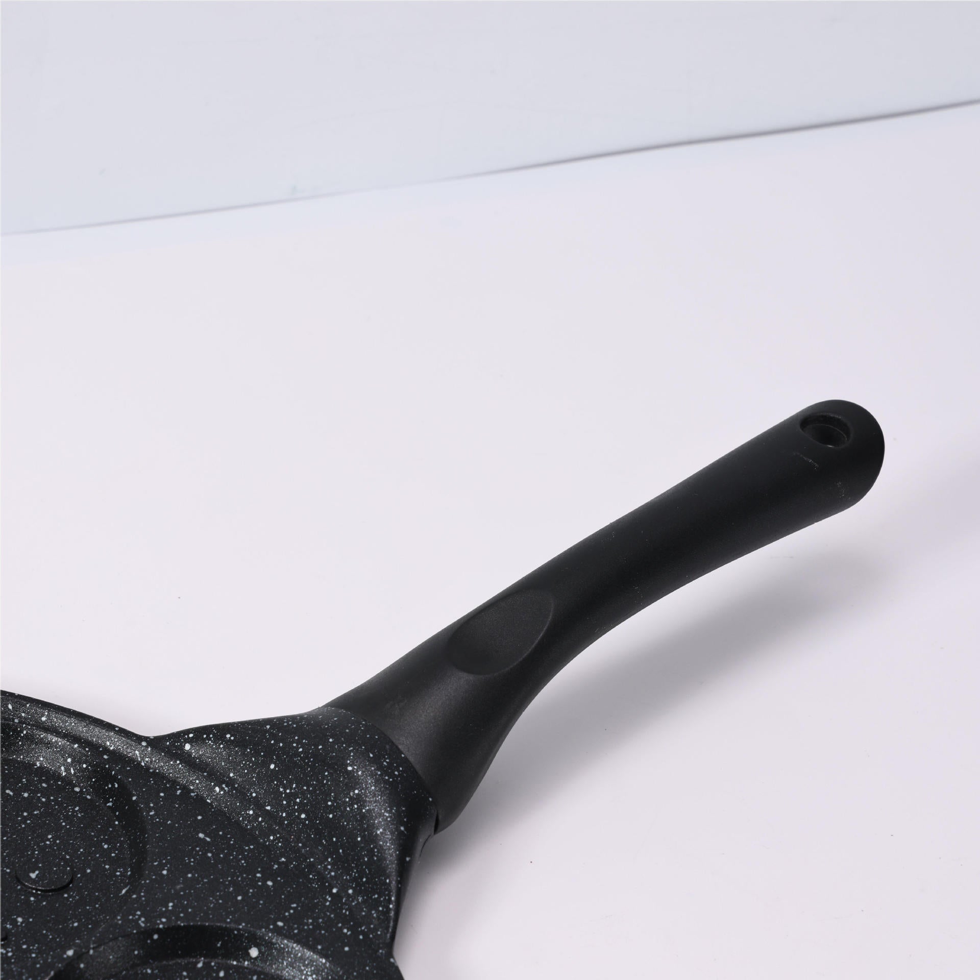 Black Steak Versatile Non-Stick Frying Pan (27cm) - Induction Ready Skillet for Everyday Cooking - Image 3