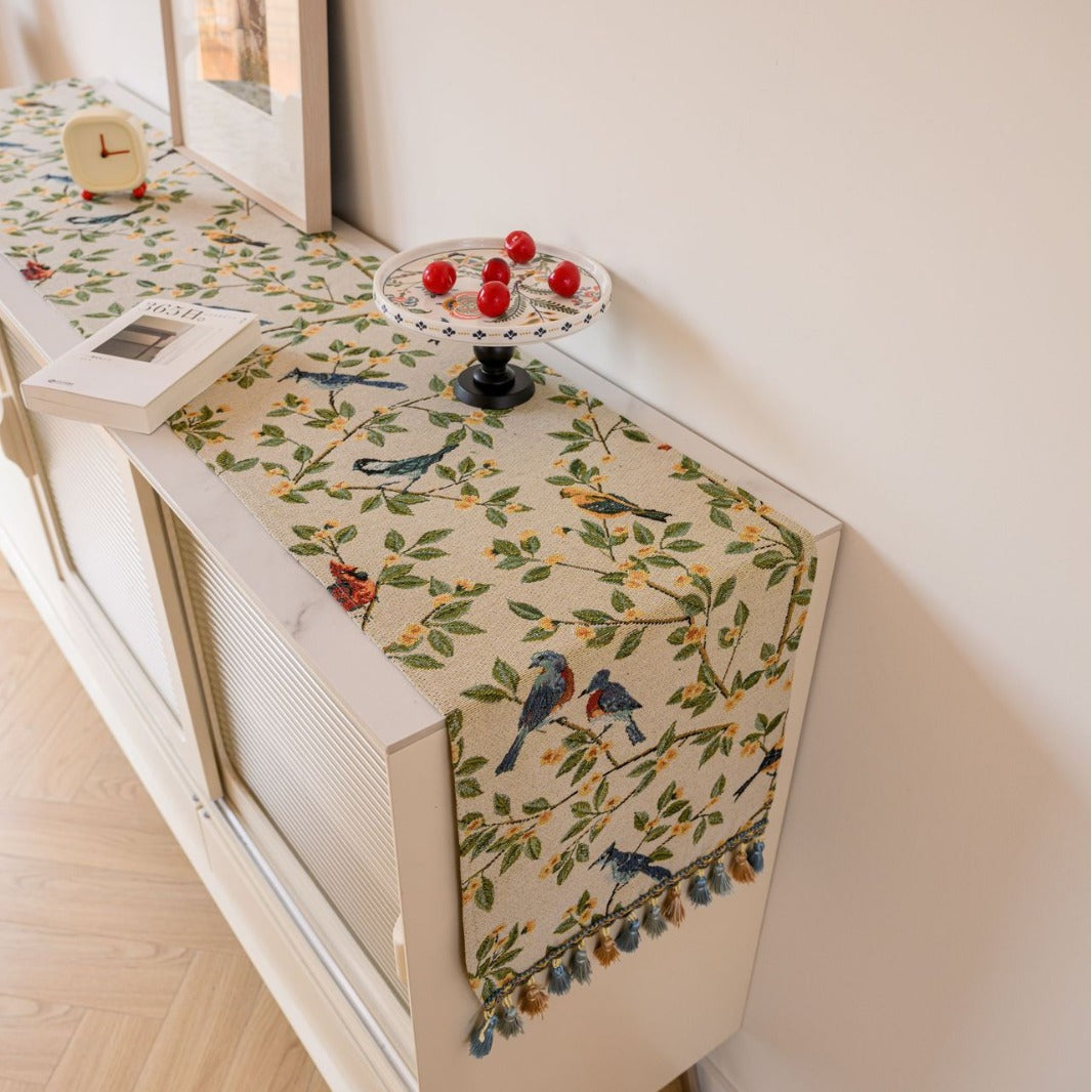Two Orioles in Jacquard Rice 33-180cm Elegant Geometric Jacquard Table Runner with Tassels - Modern Dining & Coffee Table Decor