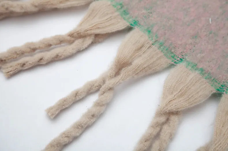 Green Plush Gradient Winter Scarf Shawl - Thick Textured Circle Yarn with Chunky Tassels - 185cm x 40cm - Image 4