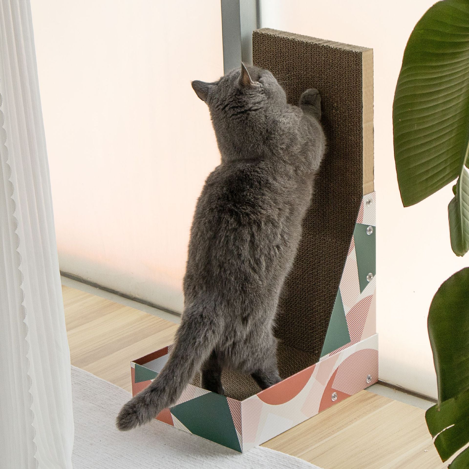 Pop Pattern Cat Scratching Post and Lounge - 350x250x600mm Corrugated Cardboard - Image 3