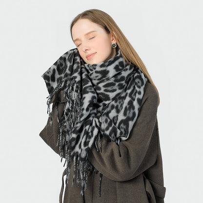 Stylish Animal Print Scarf - Warm Fall/Winter Shawl with Tassels, Imitation Cashmere(Dark green) - Image 5