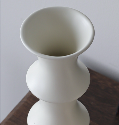 Matte White Ceramic Vase - Unique Bamboo Shape Design (25.5x9x7cm) - Image 4