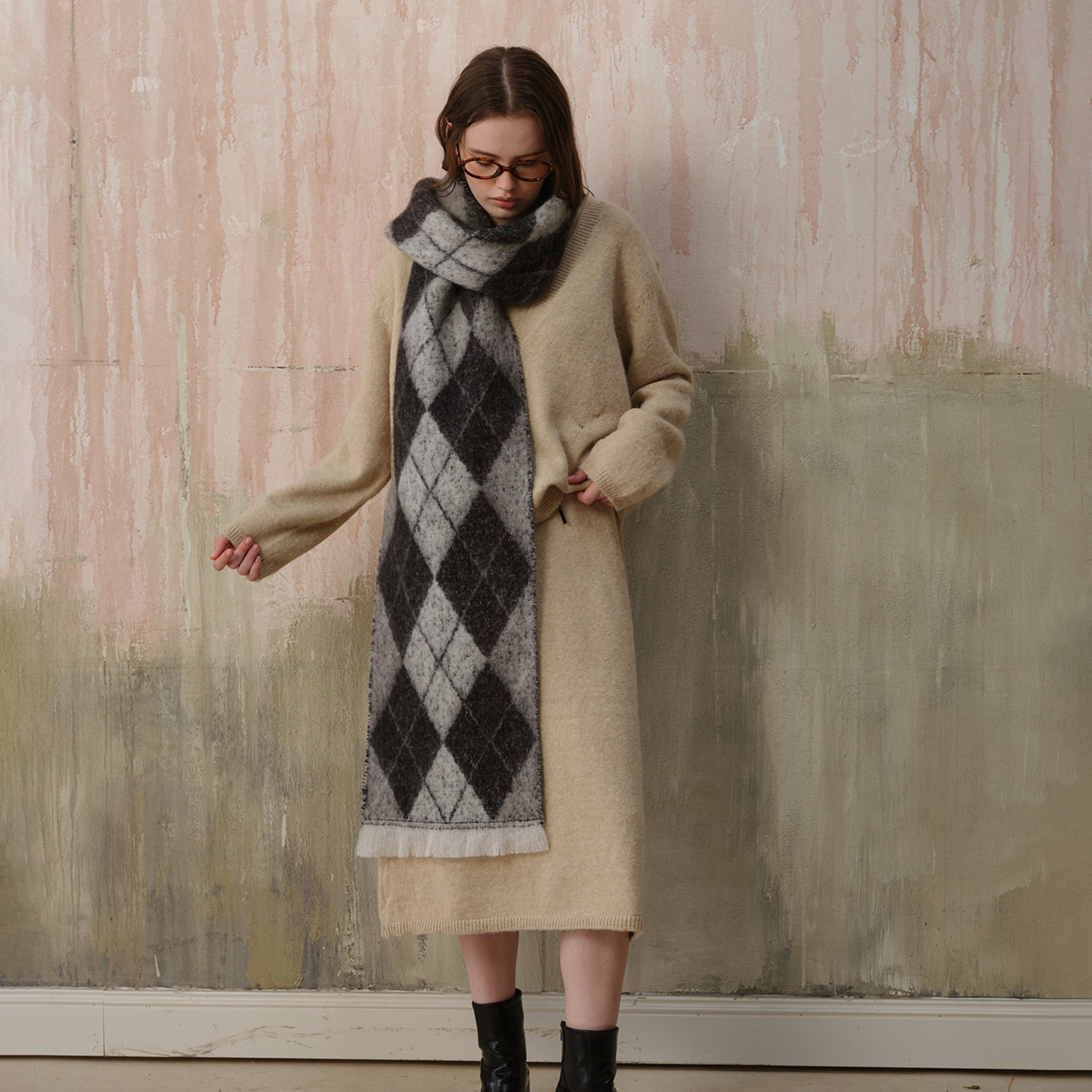 (Black+Grey)Two-Tone Argyle Pattern Scarf - Ladies' Warm Fashion Neckwear, 210x33cm - Image 2