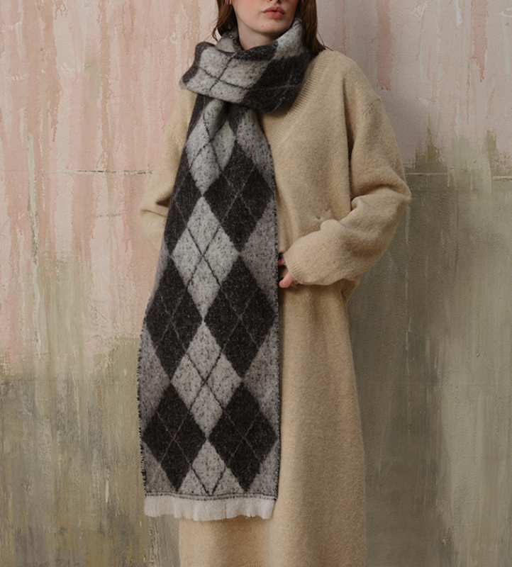 (Black+Grey)Two-Tone Argyle Pattern Scarf - Ladies' Warm Fashion Neckwear, 210x33cm - Image 4