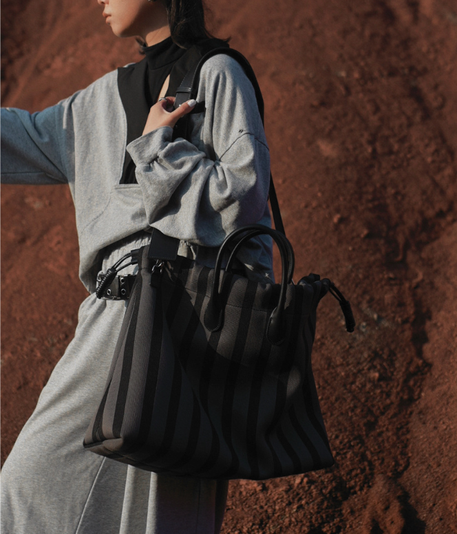 Large Capacity Canvas Tote Bag - Grey Stripes, Drawstring Top, Leather Handles - Image 3