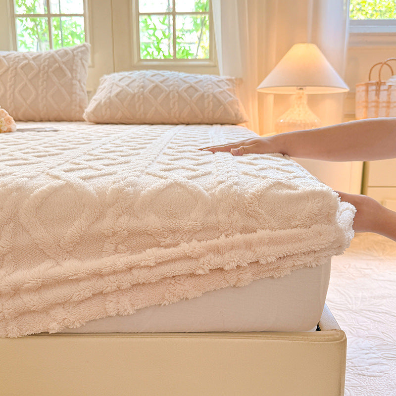 Beige Ultra Soft Plush Fitted Sheet - Winter Warm Plush Bed Sheet Embossed Diamond Pattern (180x200cm) - Image 3