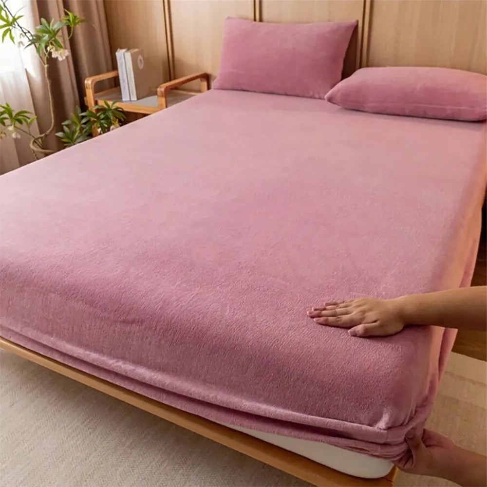 Bean paste color Plush Crystal Velvet Fitted Sheet - Ultra Soft, Warm & Thick for Winter (153x203+36cm)