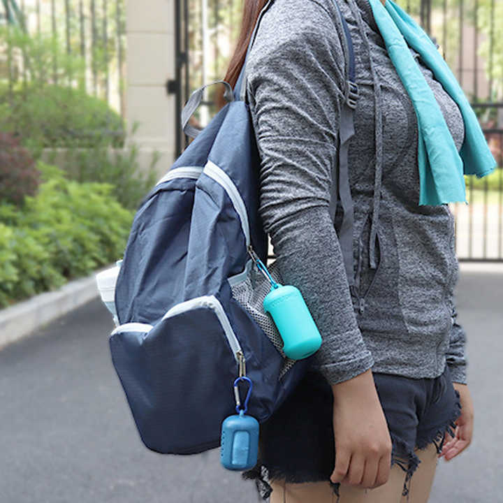Pink Quick Dry Cooling Towel Set (2 Pack) - Microfiber Sport Towels with Silicone Cases & Carabiners - Image 4