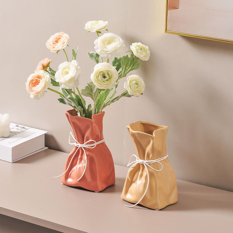 White And Brown Chic Money Bag Inspired Vase - Modern Resin Decorative Flower Holder & Tabletop Accent(Use the mobile phone as a reference for size) - Image 4