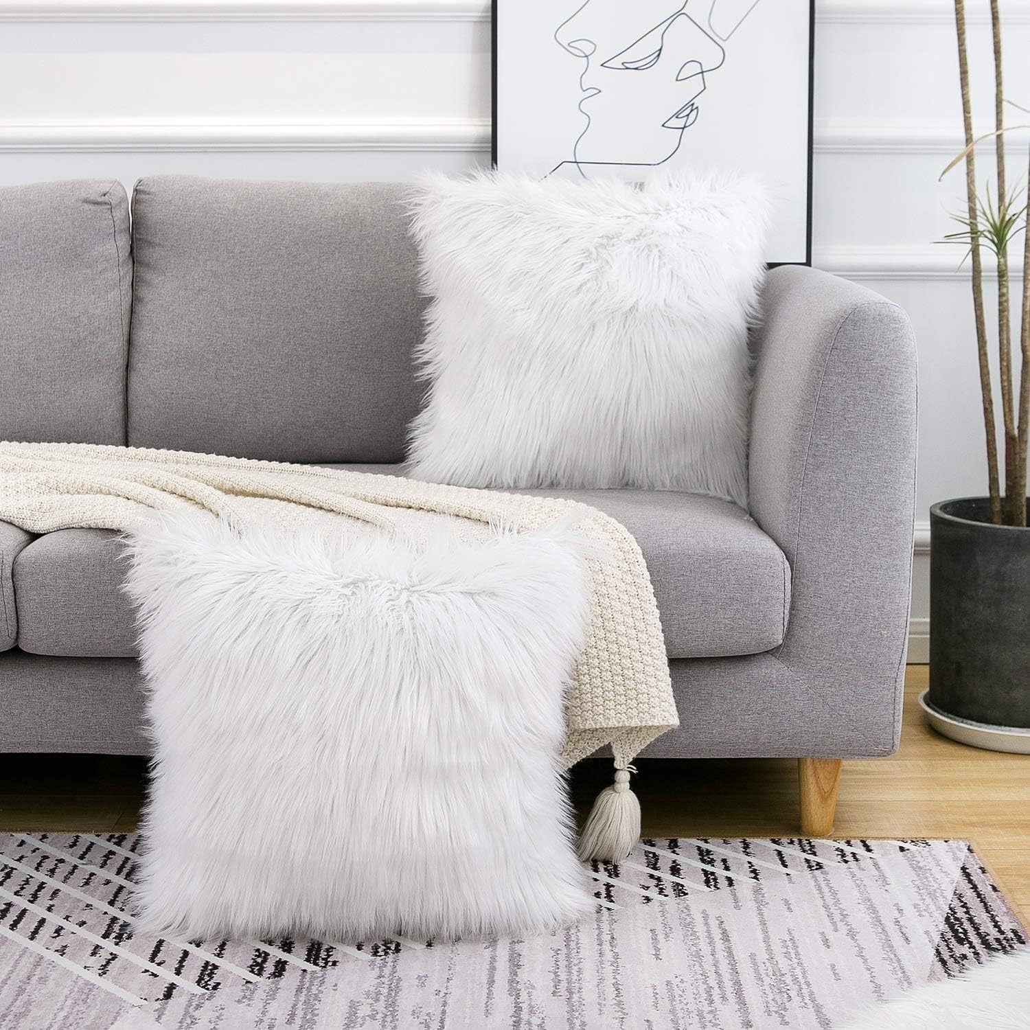 White Luxurious Long Faux Fur Cushion Covers - Set of 2, 45x45cm Soft Plush Decorative Pillowcases for Sofa & Bed - Image 3