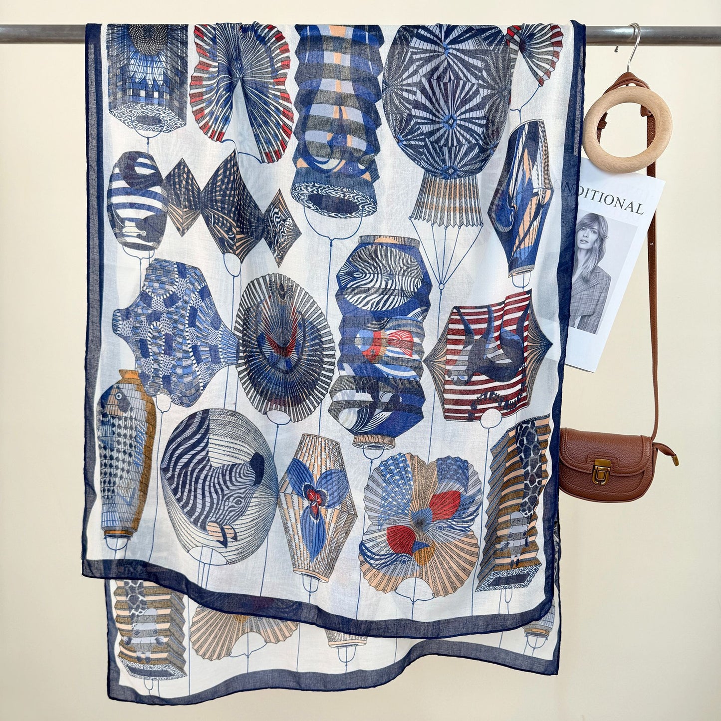 2-Piece Blue Border Retro Lantern Print Scarf - Fashionable Niche Design for Women