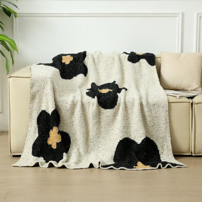 White-black Knitted Sofa Blanket with Plush Side, 130 x 160 cm, 950g, Ideal for Napping and Office Use - Image 4