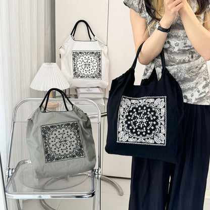 Printed Canvas Tote Bag - Water-Resistant, Large Capacity Shoulder Bag with Intricate Pattern(Black Cashew Flower) - Image 2
