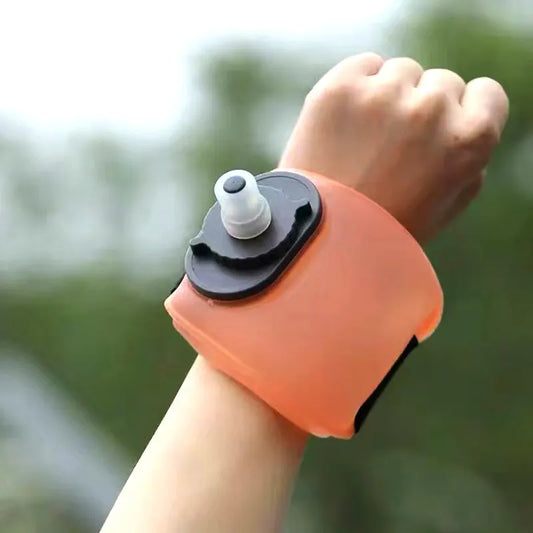 Wearable Sports Wrist Water Bottle - 200ml BPA-Free Silicone Flask with Adjustable Strap & Bite Valve(Transparent) - Image 2