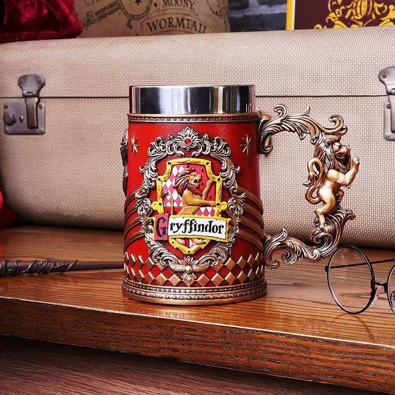 Collectible Fantasy House Crest Tankard Mug - 600ml Stainless Steel Lined Resin Beer Stein(red)
