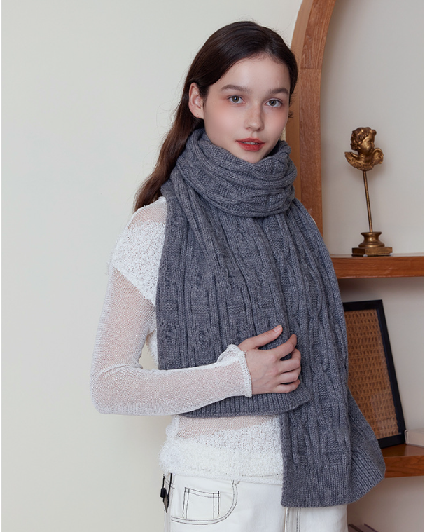 Gray Classic Textured Knit Scarf - Solid Color, Premium Soft Feel, Winter (176x26.5cm) - Image 4
