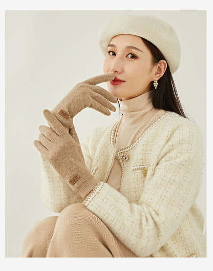 Beige Elegant Women's Wool Blend Winter Gloves - Cozy Fleece-Lined Touchscreen Warmth - Image 3