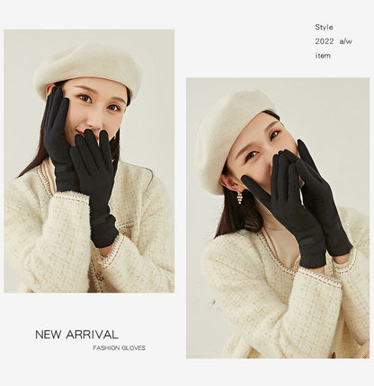 Black Elegant Women's Wool Blend Winter Gloves - Cozy Fleece-Lined Touchscreen Warmth - Image 3