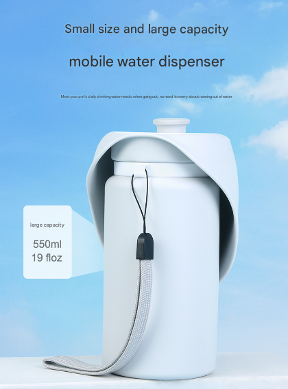 Grey Portable Pet Dog Water Bottle 550ml - Foldable Food-Grade Silicone Travel Drinker with Leak-Proof Dispenser - Image 6
