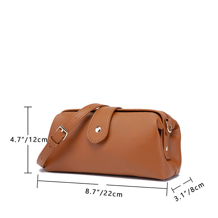 Red Chic Vintage Inspired PU Leather Crossbody Bag - Small Frame Doctor Style Purse with Adjustable Strap - Image 3