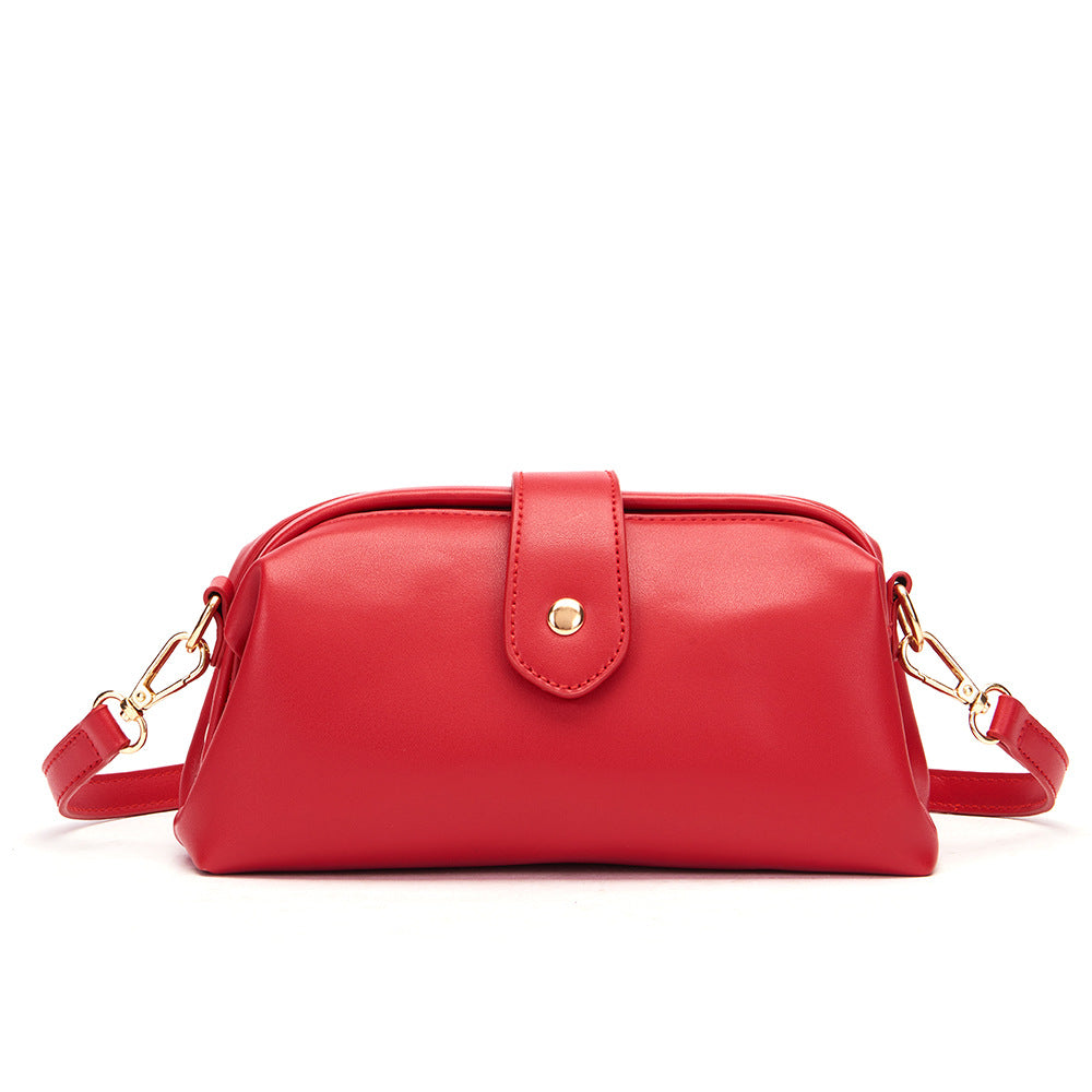 Red Chic Vintage Inspired PU Leather Crossbody Bag - Small Frame Doctor Style Purse with Adjustable Strap - Image 4