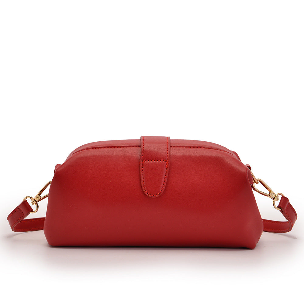 Red Chic Vintage Inspired PU Leather Crossbody Bag - Small Frame Doctor Style Purse with Adjustable Strap - Image 5