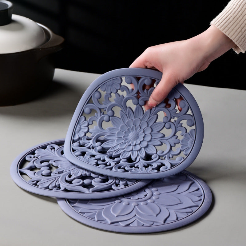 Elegant Floral Silicone Trivet Mat Set (3-Pack, Grey) - Heat Resistant, Non-Slip Kitchen Hot Pads & Pot Holders - Image 4