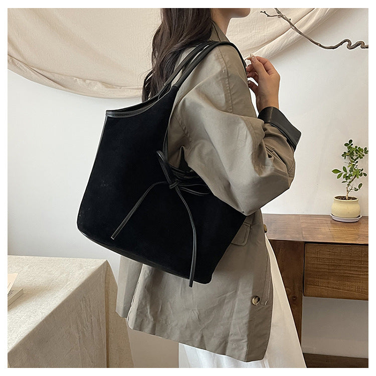 Black Chic Retro Suede-Finish PU Leather Tote Bag - Large Capacity Shoulder Bag with Tie Accent - Image 5