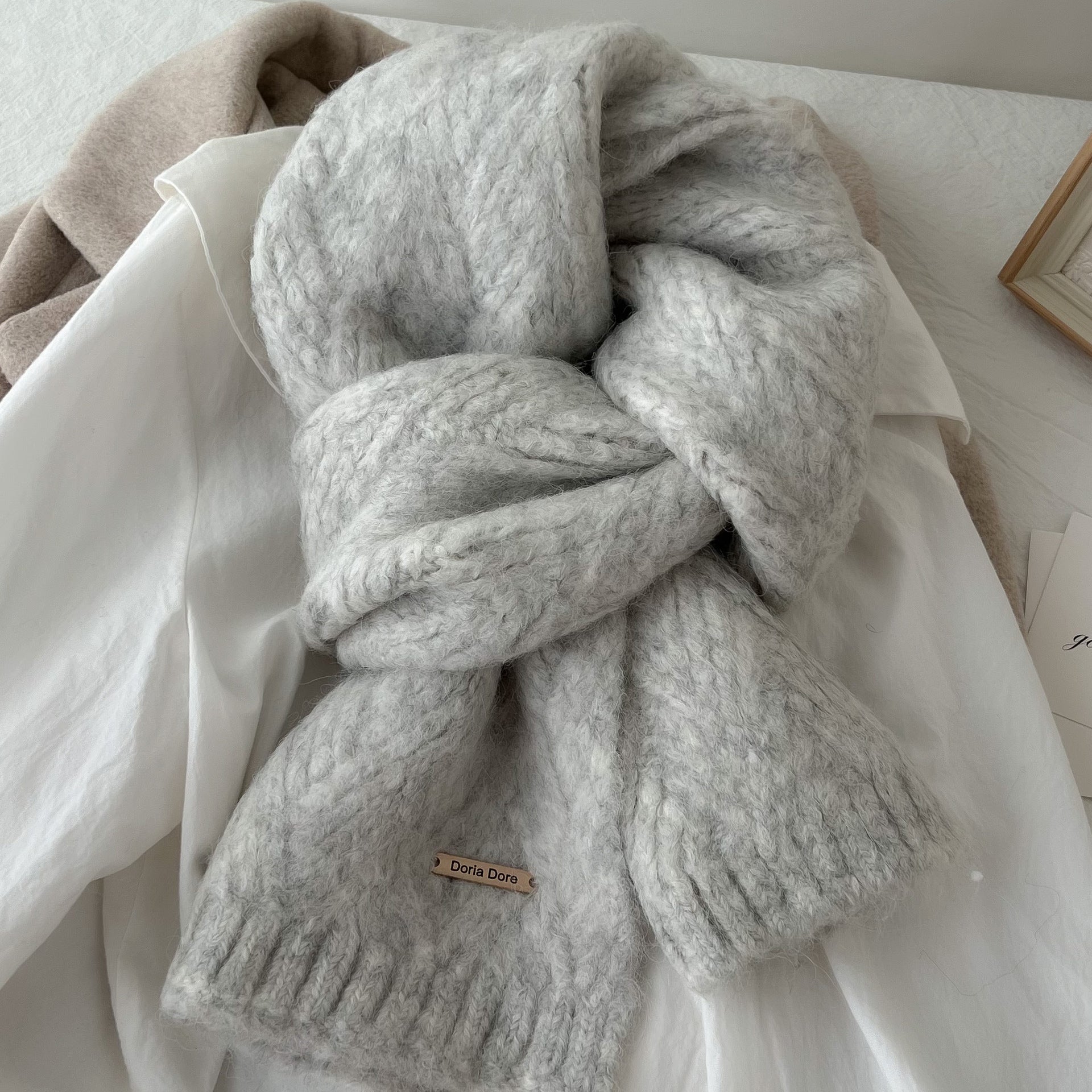 Light Grey Alpaca Wool Blend Solid Color Knitted Scarf for Women Winter New Style Student High Quality Couple Woolen Neck Warmer