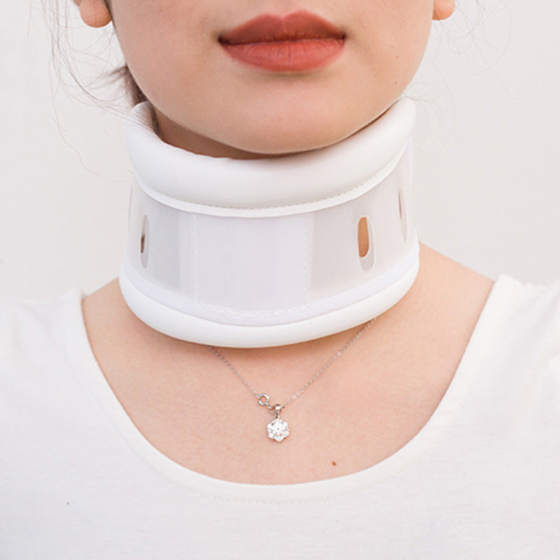 Size M White Adjustable Cervical Collar Neck Brace - Breathable Support for Pain Relief & Posture - Image 2