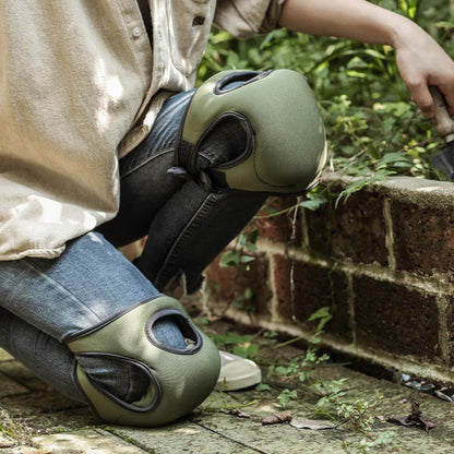 Black Adjustable Gardening Knee Pads - Comfortable Neoprene Knee Protectors for Weeding & Outdoor Work - Image 3