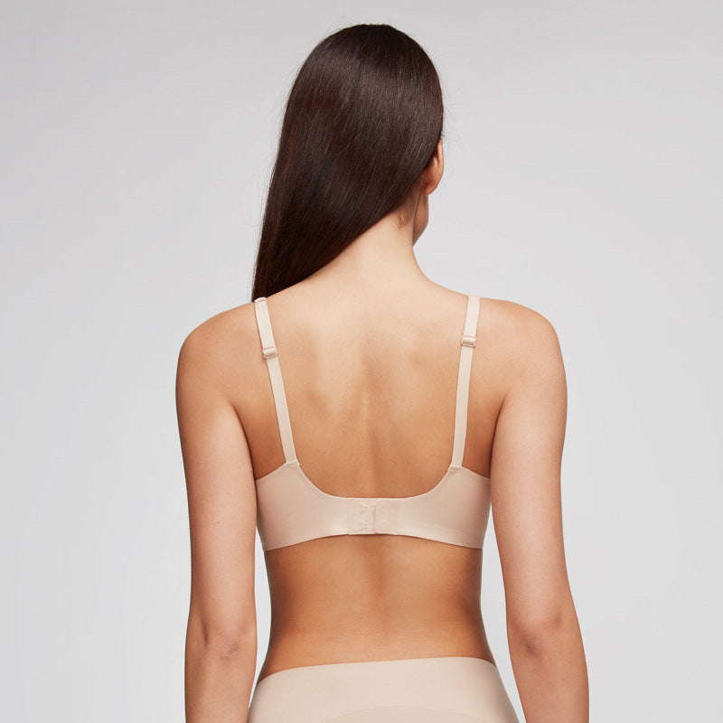 Light skin tone Women's Seamless Wireless Comfort Bra - Flexible Gel Support Deep V T-Shirt Bra(Size: M) - Image 3