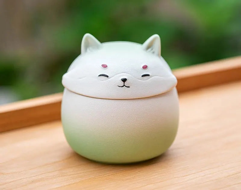 Artisan Ceramic Sealed Storage Jar with Animal Design - Airtight Tea Preservation & Decorative Accent(light green)