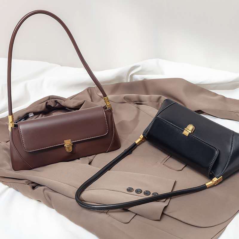 Beige Elegant Vintage Baguette Shoulder Bag - Chic PU Leather Underarm Purse with Gold Clasp - Image 3