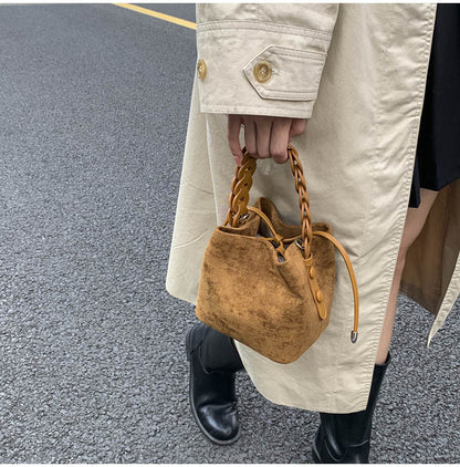 Brown Retro Maillard Brown Mini Bag - 2025 New Casual Versatile Women's Crossbody & Exquisite Braided Handle Bucket Bag (15x12x14 cm) - Image 4