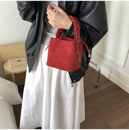 Red Retro Maillard Brown Mini Bag - 2025 New Casual Versatile Women's Crossbody & Exquisite Braided Handle Bucket Bag (15x12x14 cm) - Image 4