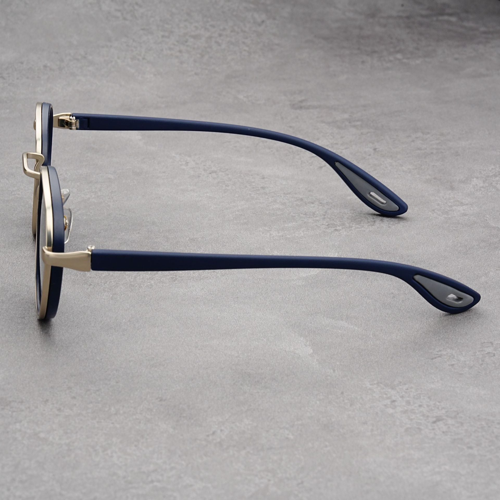 Gold-rimmed Tortoiseshell Frame Retro Round Sunglasses Vintage Metal & PC Frame Casual Classic Style for Men and Women - Lightweight 137mm Width - Image 2