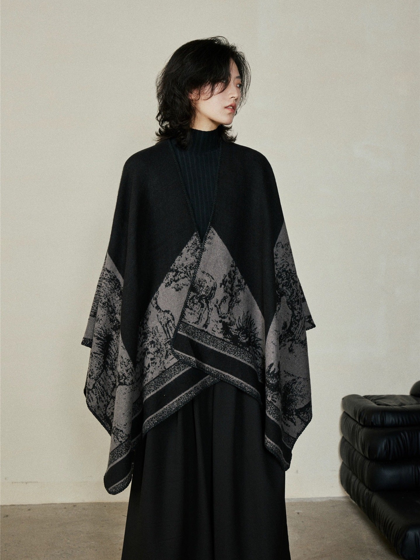 Faux Cashmere Shawl (Qingming Scroll Print) - Yellow Brown, 160*135cm - Image 5